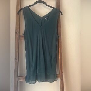 TROUVE' Women's Green Athletic tank overlapping sheer 100%Viscous Size Small